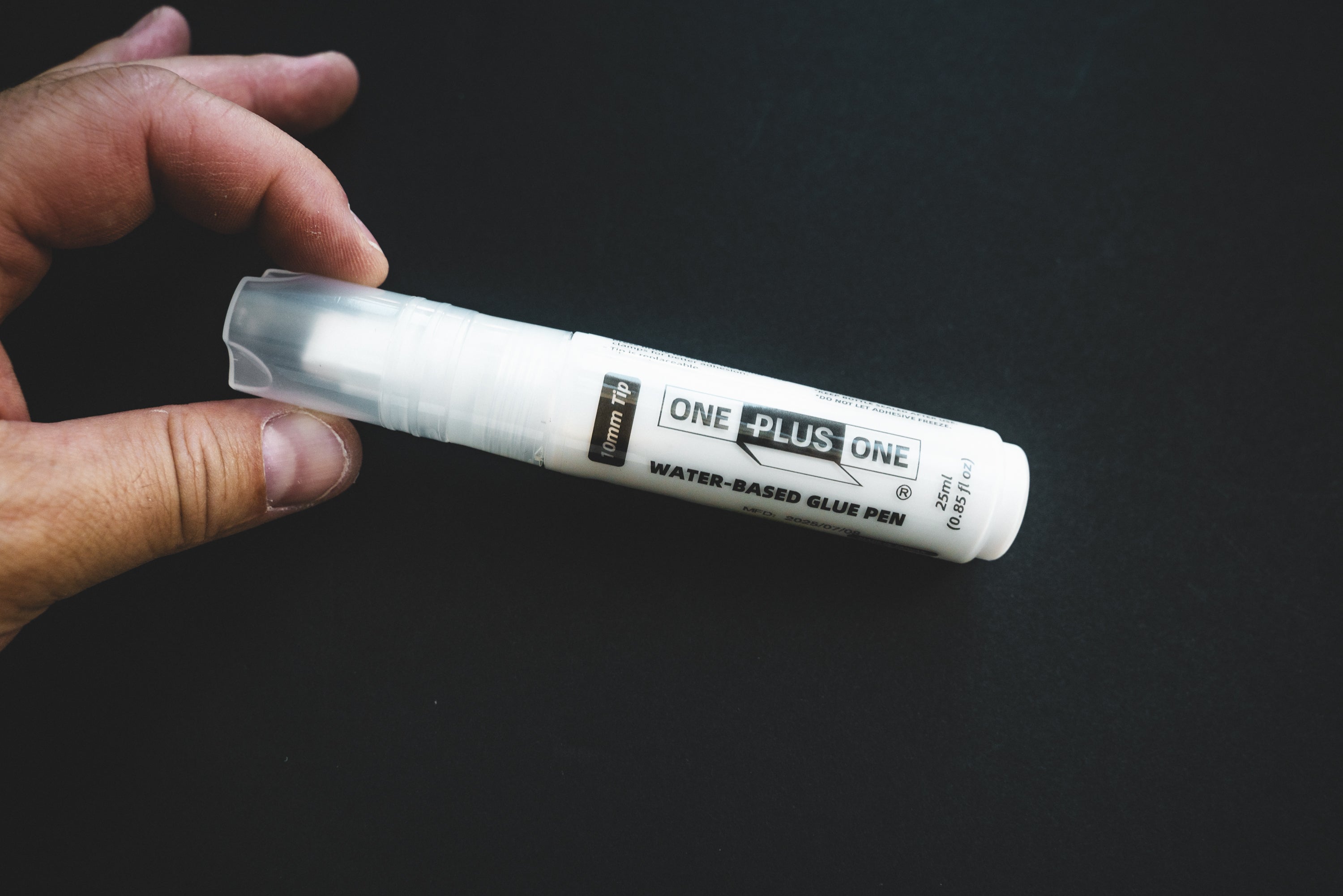 OnePlusOne Leather Glue Pen